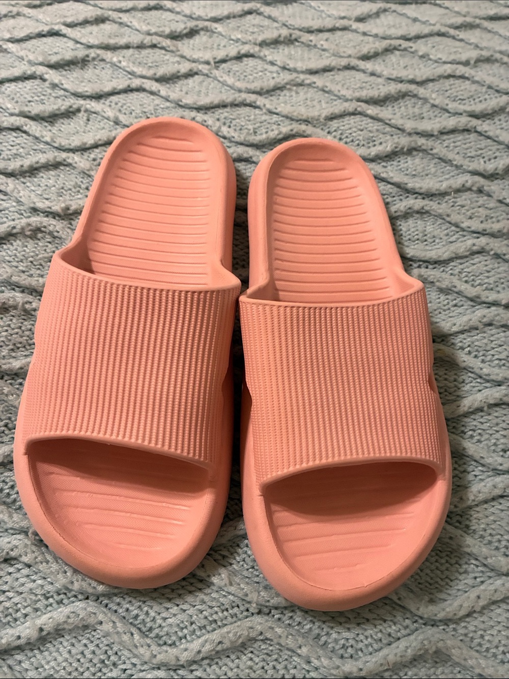 Women’s Slide Sandals in Coral Pink – Easy Slip-On Comfort